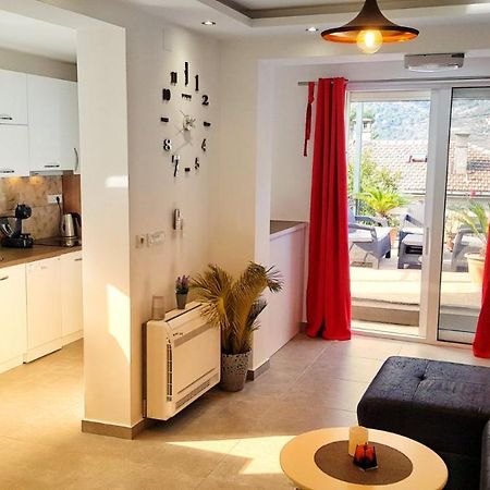 Apartments Nancy Котор Екстер'єр фото