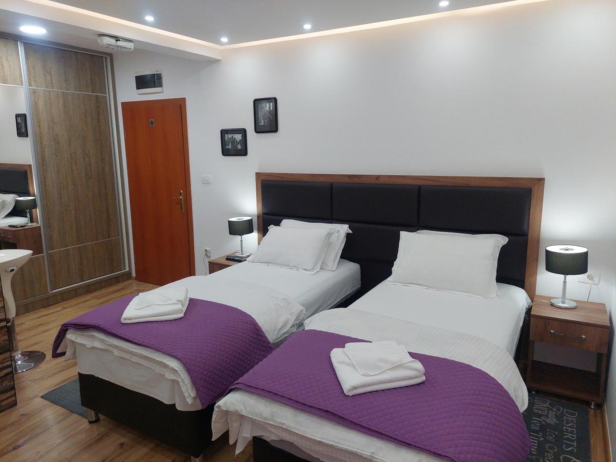 Apartments Nancy Котор Екстер'єр фото
