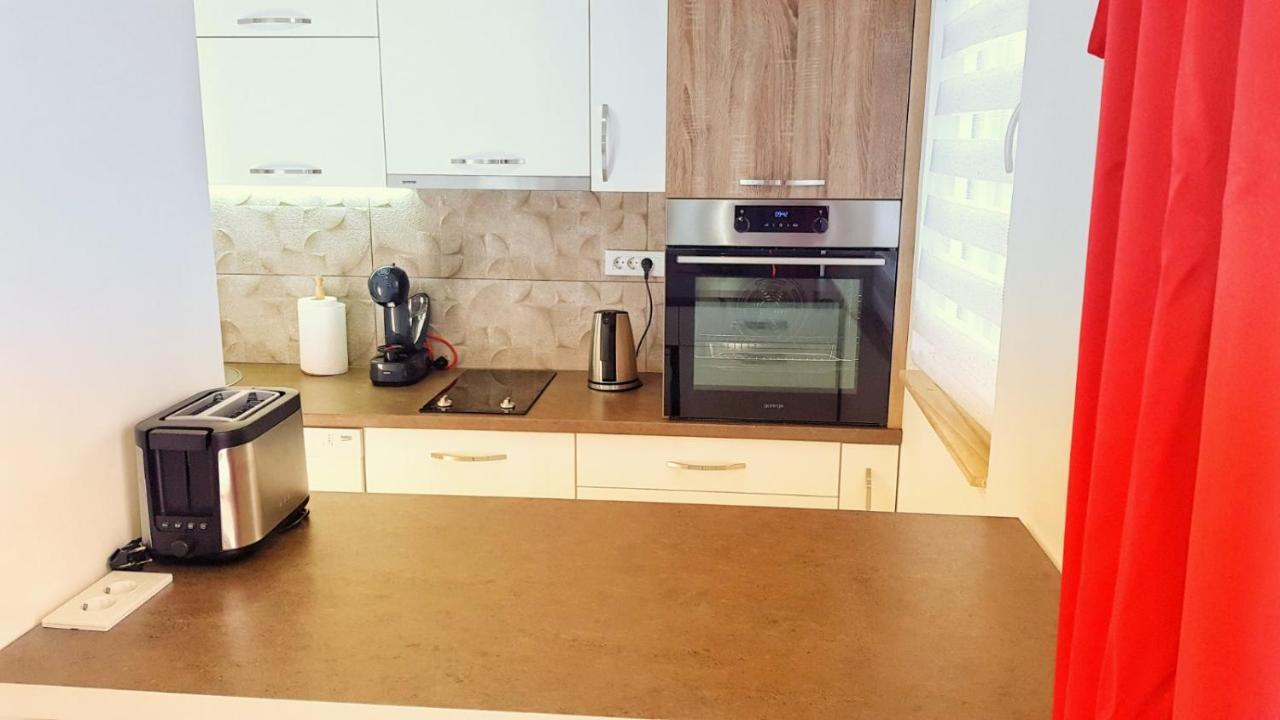 Apartments Nancy Котор Екстер'єр фото